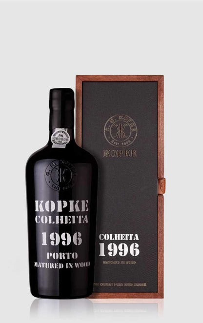 Kopke Colheita port 1996 i flot gaveæske
