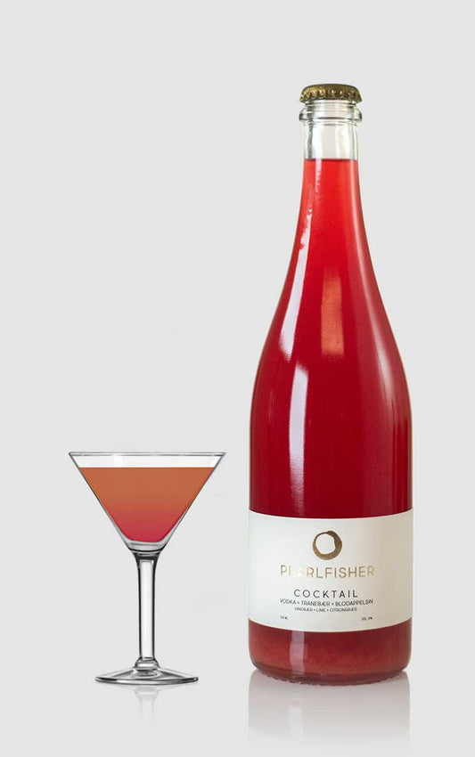 Pearlfisher Cocktail med Vodka + Tranebær + Blodappelsin + Hindbær + Lime + Citrongræs